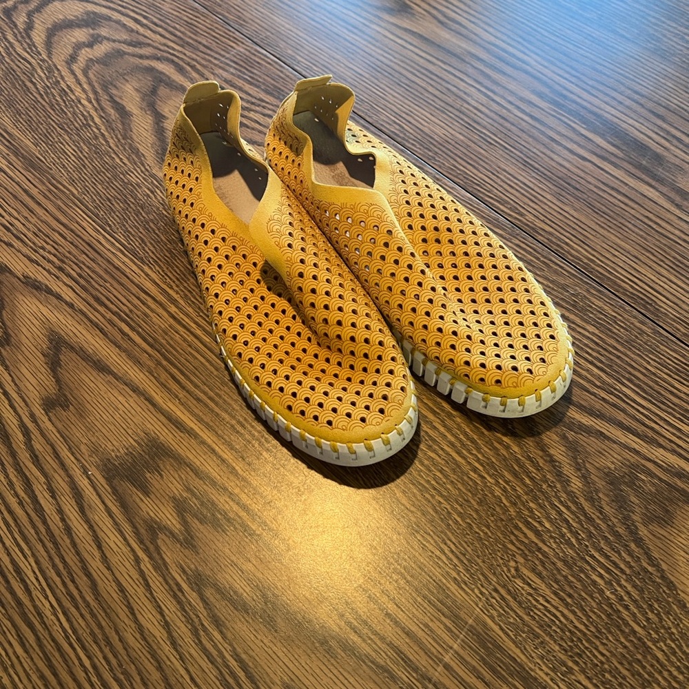 Ilse Jacobsen HORNBAEK Women's Tulip Shoes in a perforated yellow